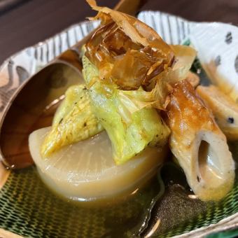 夏大根と焼き茄子の冷しおでん～燻製けずり節～