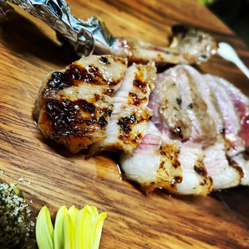 Lamb chops with smoked herb salt