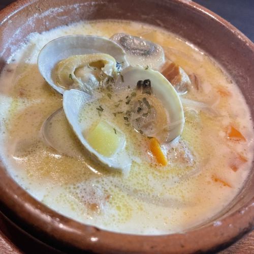 烟熏培根蛤蜊浓汤