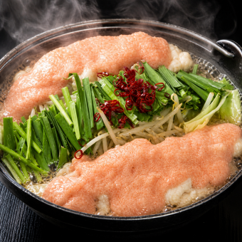 『特製めんたいもつ鍋コース』鮮魚４種盛や特製ダシのもつ鍋含む 全17品　3800円