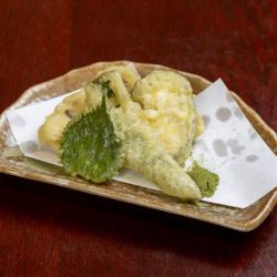 Three kinds of vegetable tempura