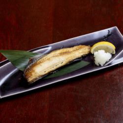 Fatty mackerel (half portion)