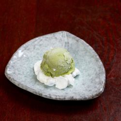 Ice cream (matcha)