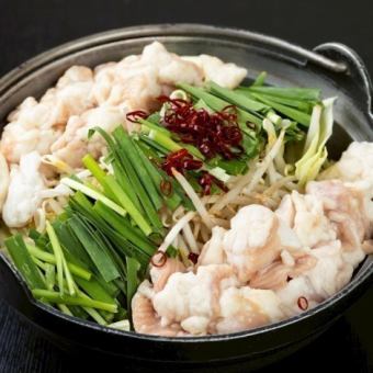 『特製もつ鍋コース』鮮魚の２種盛や特製ダシのもつ鍋含む 全13品　飲み放題付き　3800円