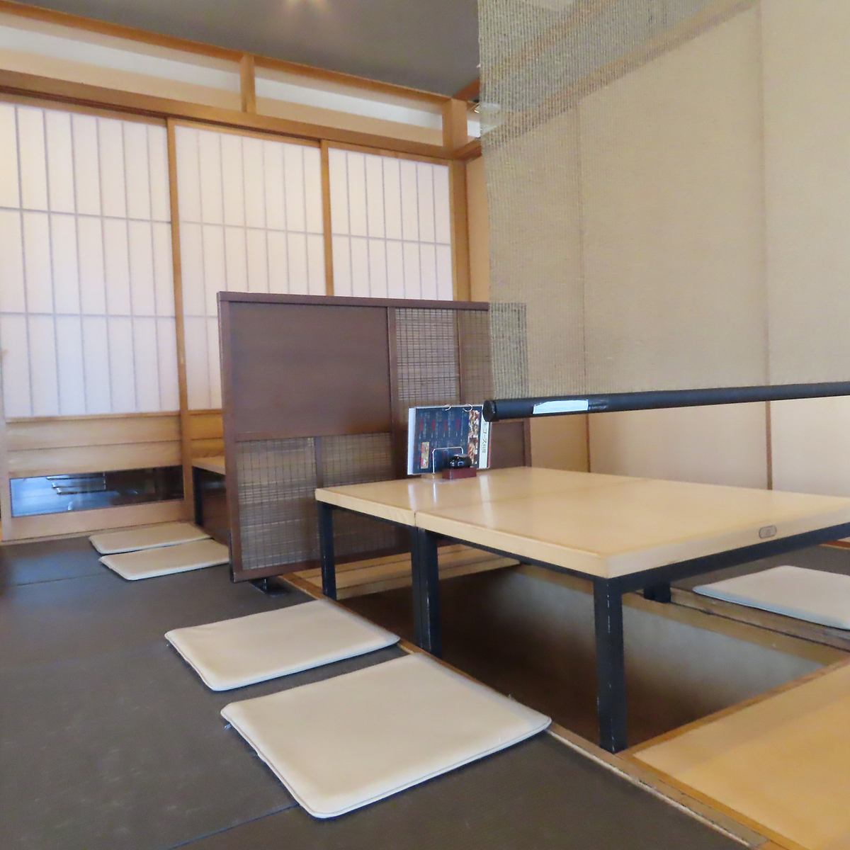 We also have table seats and sunken kotatsu seats, so even small children can feel at ease.