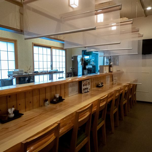 Counter seats are also available in the store, so even one person can feel free to use it.There is also a partition at the counter seat, so you can enjoy your meal with peace of mind.Please do not hesitate to come to our shop.