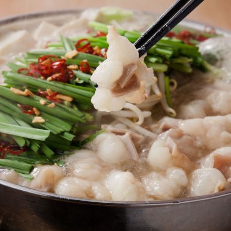 [All-you-can-eat and drink] Choose your soup for motsunabe + 4 dishes for 2 hours. All-you-can-eat and drink for 4,200 yen (tax included) ★ [Groups welcome]