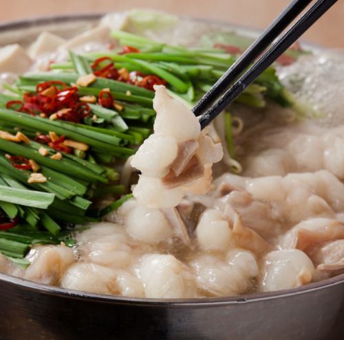 Popular! [All-you-can-eat and drink] Motsunabe with your choice of soup + 4 dishes for 2 hours of all-you-can-eat and drink