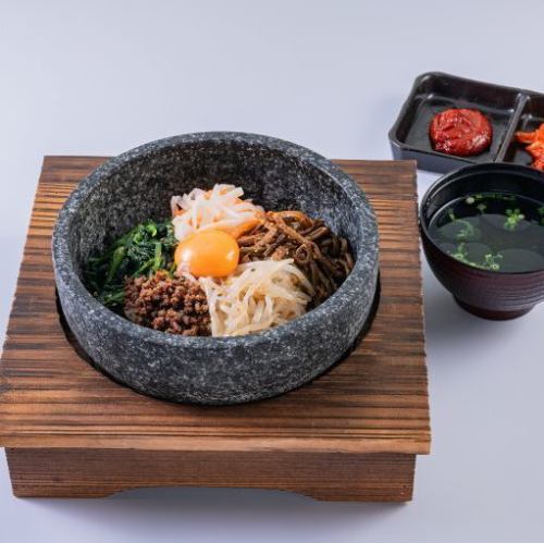 アツアツを味わう「サウナ飯」を多彩にご用意