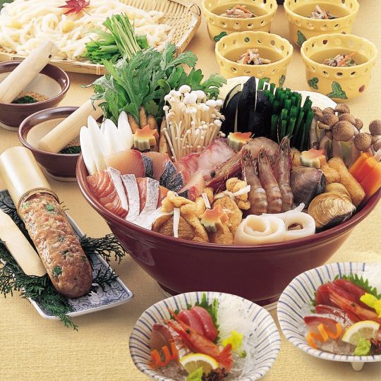 【新年会】 ◆新鮮魚介で旨みたっぷり海鮮ちゃんこ鍋コース《2ｈ飲み放題付》7,000円