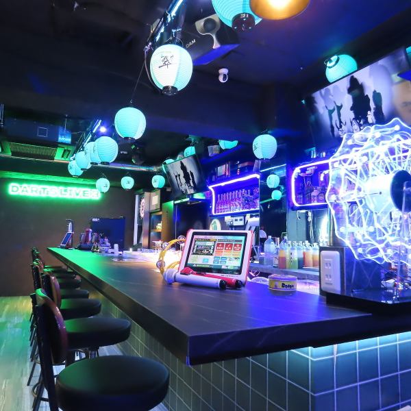 オシャレな店内で楽しむ♪各種パーティー使いにぴったり！みんなで楽しくワイワイできるコンテンツをご用意しています☆ボードゲームやカラオケなど無料で利用可能◎楽しい夜を当店でお過ごしください♪
