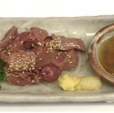 Chicken liver sashimi (low temperature cooking)