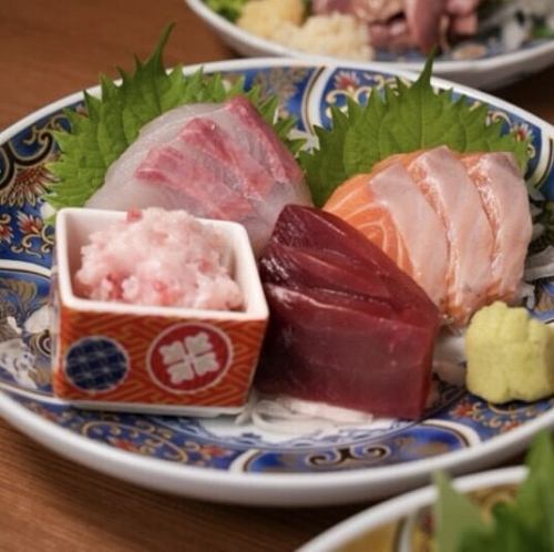 Fresh sashimi from Yanagibashi Market