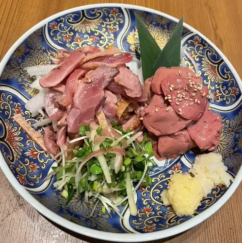 Assortment of 2 types of chicken sashimi