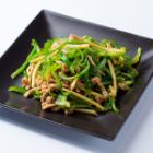 Stir-fried minced pork and peppers