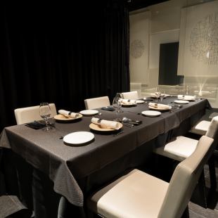 【月～木曜限定】イベリコ豚の熟成ロースト　大皿シェア＋スパークリング含2.5時間飲放題