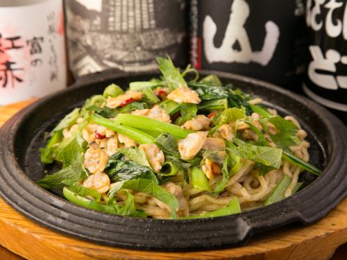 たっぷりあさりのペペロンチーノ風塩焼きそば