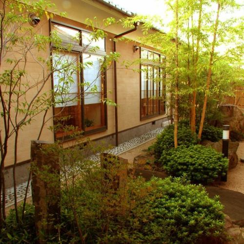 손질된 아름다운 정원