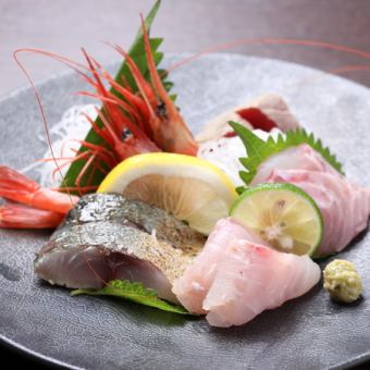 本日の鮮魚盛合せ 三点盛