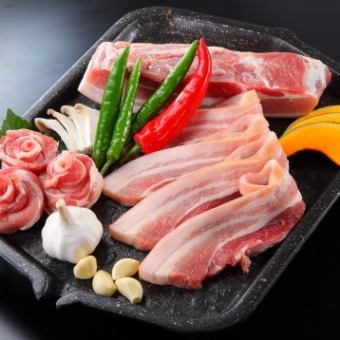 【サム食べ放題A】自慢のサムギョプサル＋基本メニューなど全11品◆90分食べ放題1980円(税込)！