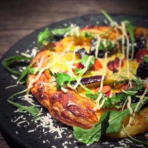 New!『粗挽きチョリソーと野菜のインド風薄焼きピザ』

#barjayco #新宿bar #新宿バー #新宿ダイニングバー #新宿カクテル #野菜カクテル #新宿ディナー #新宿グルメ #新宿野菜  #新宿スイーツ #野菜料理  #新宿デート