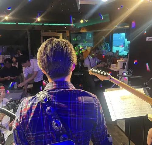 ライブハウスの音響でカラオケ体験！