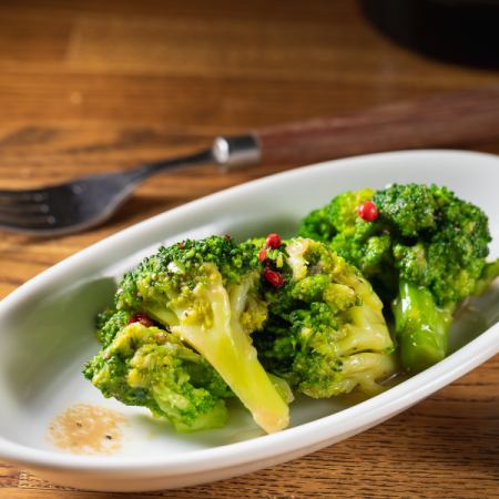 Broccoli with anchovies