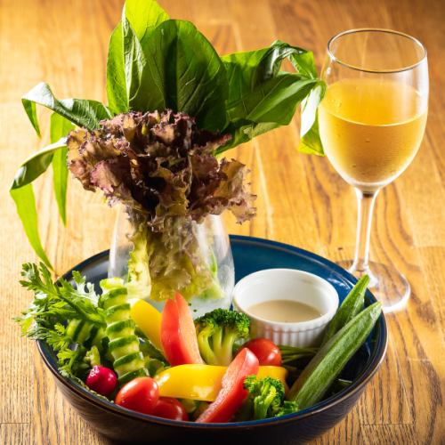 Special bagna cauda with colorful vegetables