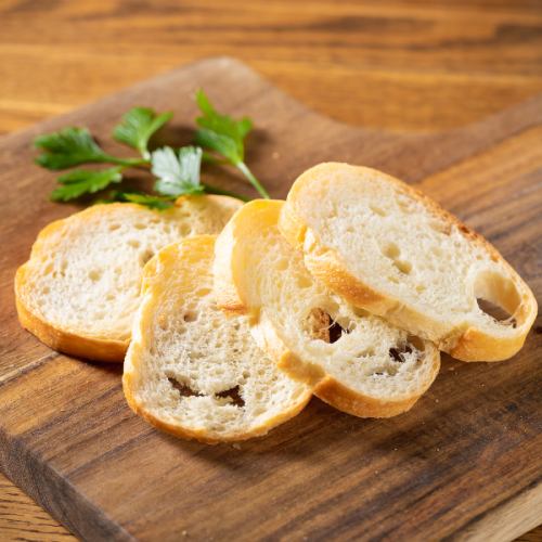 Additional melba toast (4 slices)