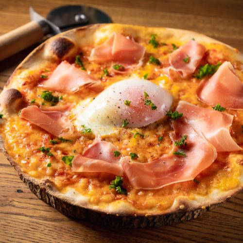 Bismarck pizza with soft-boiled egg