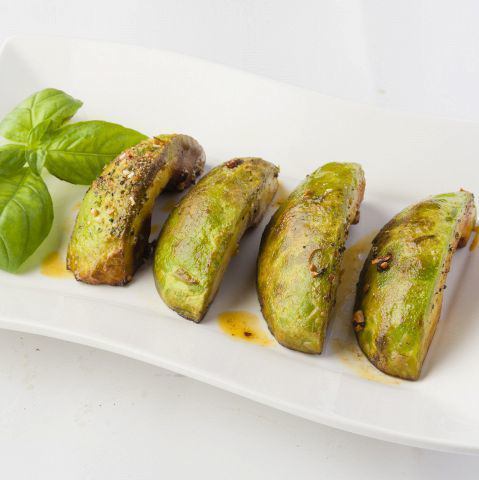[Stir-fried special vegetables using 10 kinds of spices and herbs] Stir-fried avocado / stir-fried yam garlic