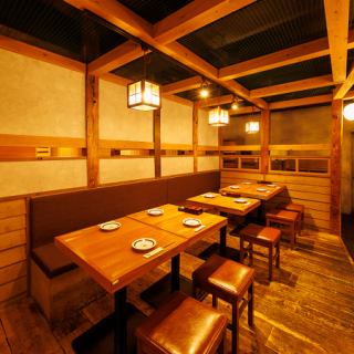 カジュアルな雰囲気は気兼ねなくお料理を楽しめる御案会にぴったり♪人数、用途なぴったりなタイプのお席をご案内させて頂きます◎ ※写真は系列店