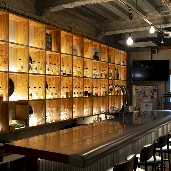 【隠れ家ビストロ】隠れ家空間で、シェフこだわりの数々の料理を楽しめます。まるで隠れ家のような雰囲気のお店で、デート、女子会、誕生日、記念日など、特別な日にぴったりの空間です。17名様～貸切も承っております。お気軽に、お問合せ・ご予約ください！