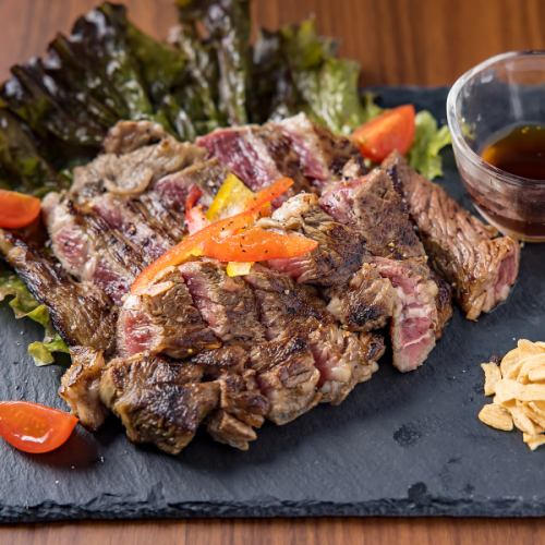 【51(ゴウワン)ステーキ】150g：1,380円(税込)、300g：2,680円(税込)