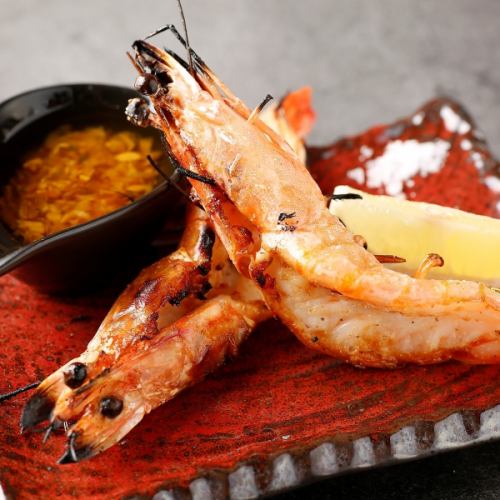 Charbroiled shrimp with head