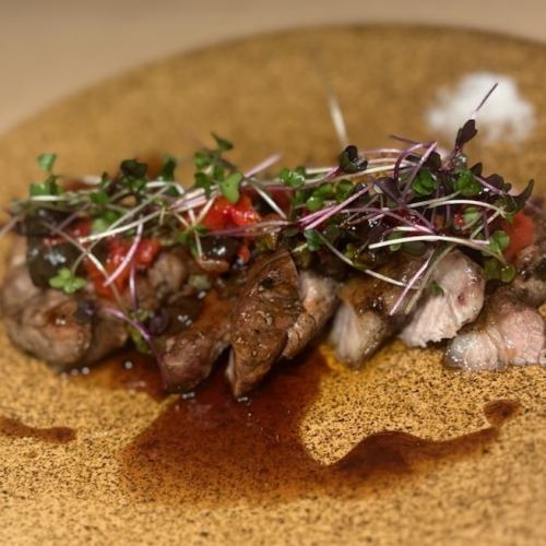 岩中豚バラ肉～プッタネスカ風～