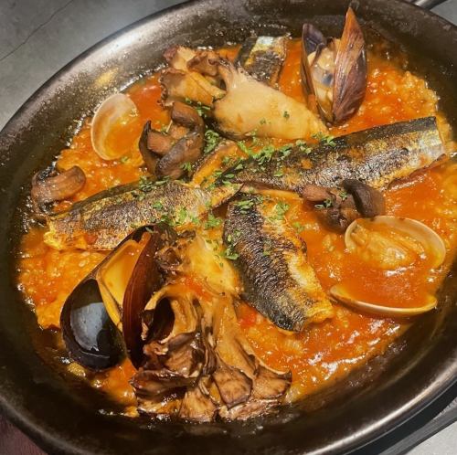 [Seasonal] Sanma and Mushroom Paella