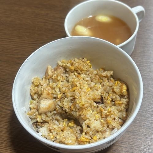 鶏の旨味が際立つシンプルで奥深い「炒め飯」