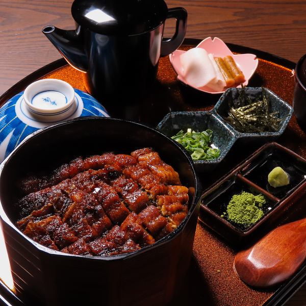 【ランチ】秘伝のタレで焼き上げた三河一色産うなぎの「ひつまぶし」をご賞味あれ