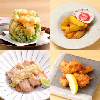 <Various types of warm snacks>