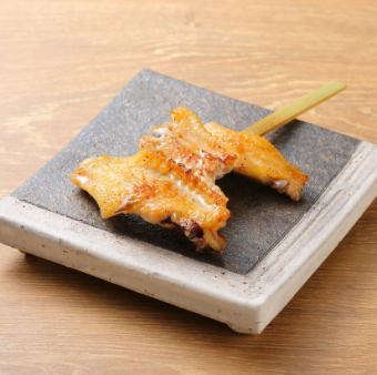 Akita Hinai chicken wing skewer (1 piece)