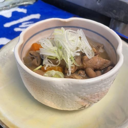 【夜の定番】自家製とろとろ角煮やもつ煮に1人鍋などお酒が進む手作り一品はお一人様も歓迎