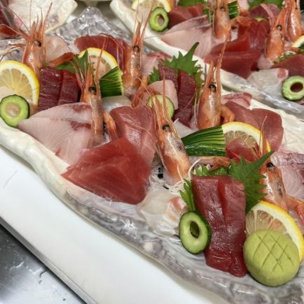 【特別なご宴会に】牛たたきや自家製豚角煮など豪華全9品+90分飲み放題付◆6,000円(税込)