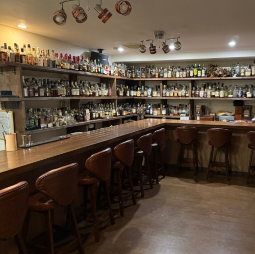The atmosphere of the restaurant changes with the time