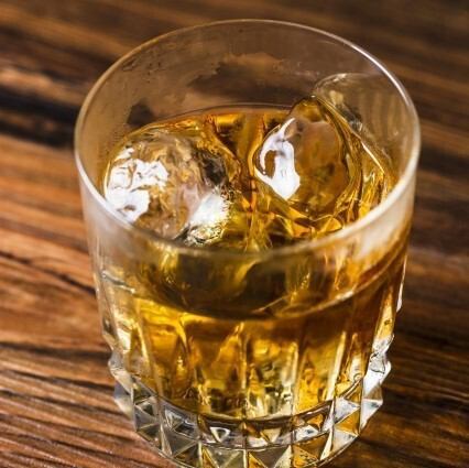 【昼から楽しむウイスキー】1000種類のアメリカンウイスキーを昼飲みで！