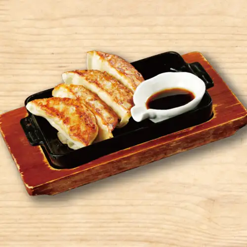 京都ポークの鉄板焼き餃子