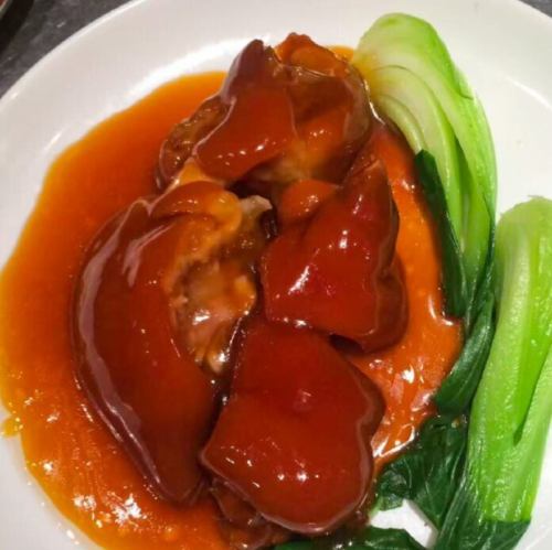 豚足醤油旨煮込み