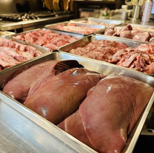 毎日新鮮な『もつ』だけを使用した【もつ焼き】