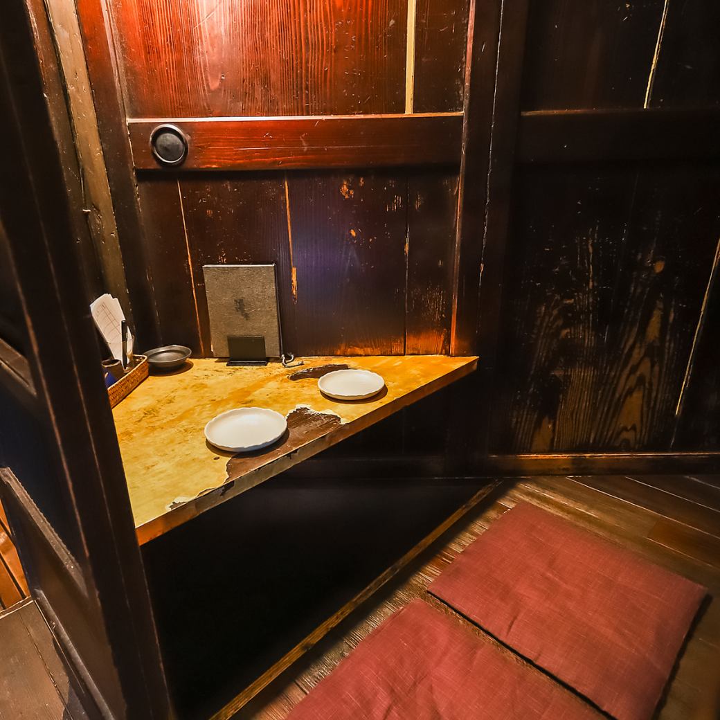 木目調の落ち着いた雰囲気のお店です!こだわりの串焼きを堪能◎