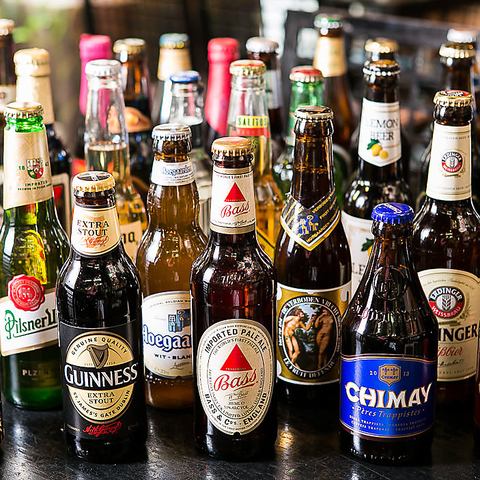 You can enjoy beer from all over the world on the roof terrace ♪